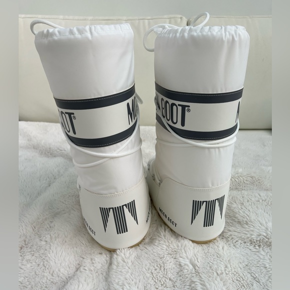 Moon Boot Icon White Snow Boots Size Eu 39/41 US 7/8,5 New NWT - Picture 3 of 9